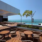 Class Meireles 1804 Vista Mar *