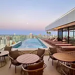 Class Meireles 1804 Vista Mar *